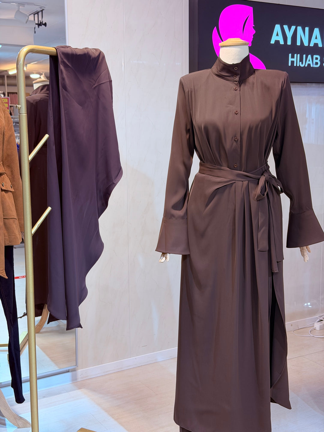 Liora 4-teiliges Modest Set – Tunika, Hose, Wickelrock &amp; Hijab
