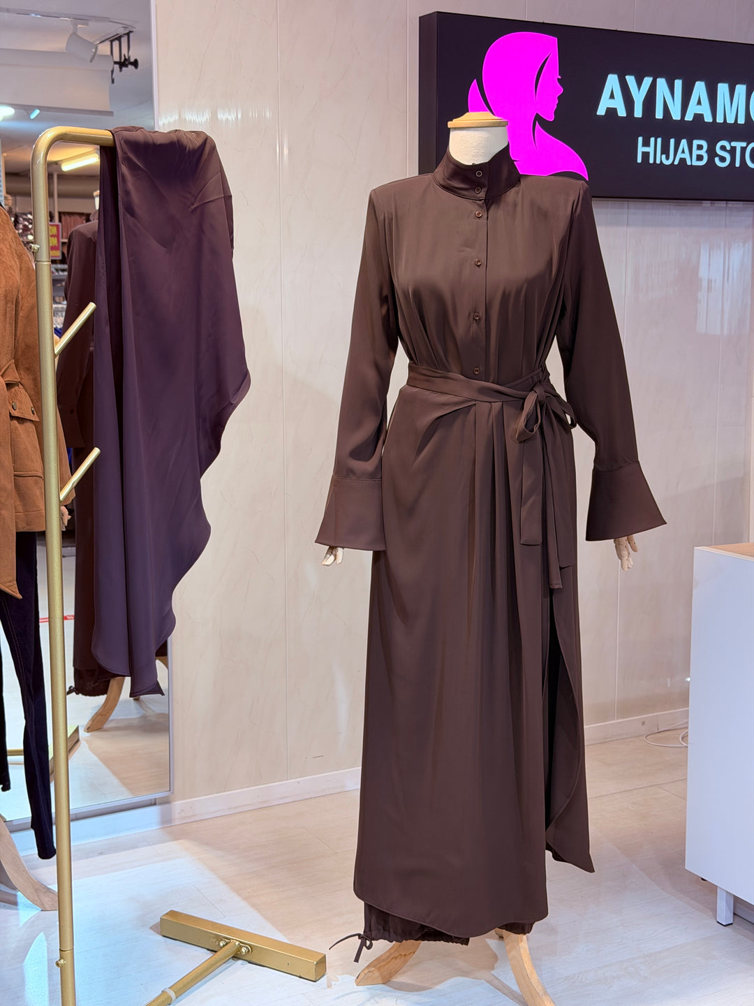 Liora 4-teiliges Modest Set – Tunika, Hose, Wickelrock &amp; Hijab